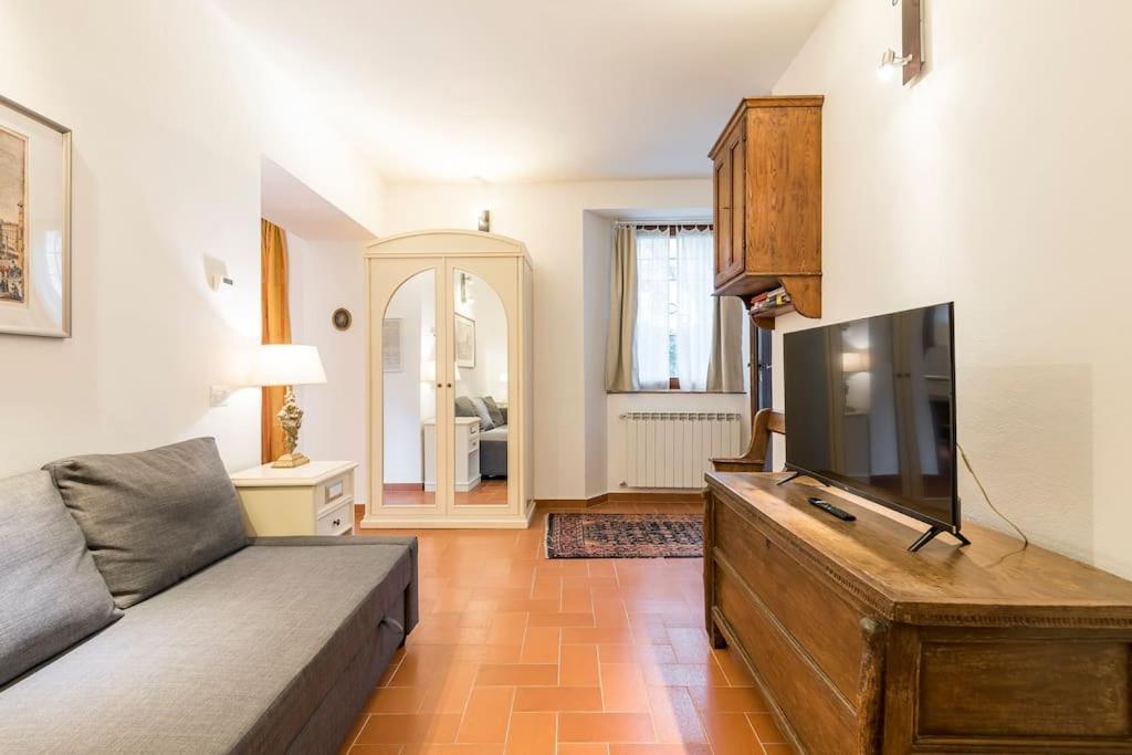 Dalu Florence Apartment Davide - Private Car Park 15 Minutes To The City Center Exteriör bild